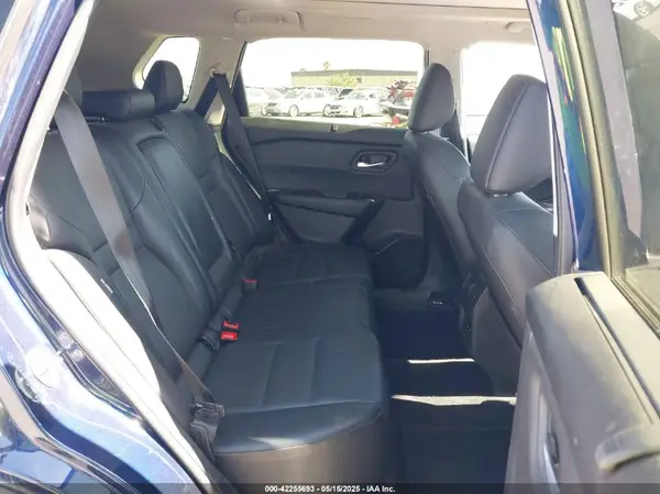 JN8BT3BA1RW357628 2024 NISSAN ROGUE - Image 8
