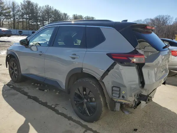 JN8BT3BA2PW013738 2023 NISSAN ROGUE - Image 2