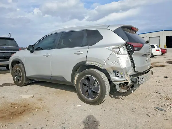 JN8BT3BA2RW001589 2024 NISSAN ROGUE - Image 2