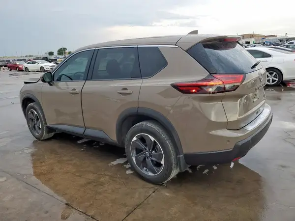 JN8BT3BA2RW360666 2024 NISSAN ROGUE - Image 2