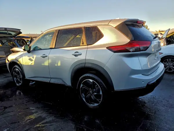 JN8BT3BA2SW008385 2025 NISSAN ROGUE - Image 2