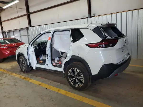 JN8BT3BA3PW009553 2023 NISSAN ROGUE - Image 2