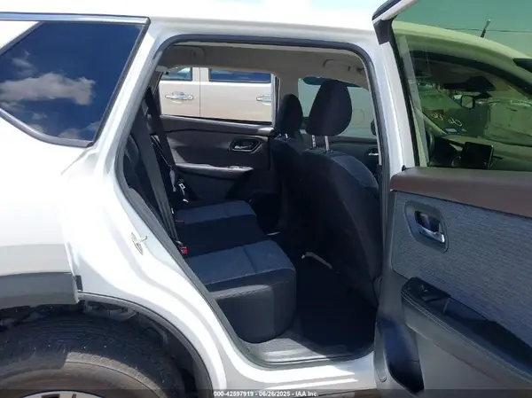JN8BT3BA3PW436635 2023 NISSAN ROGUE - Image 8