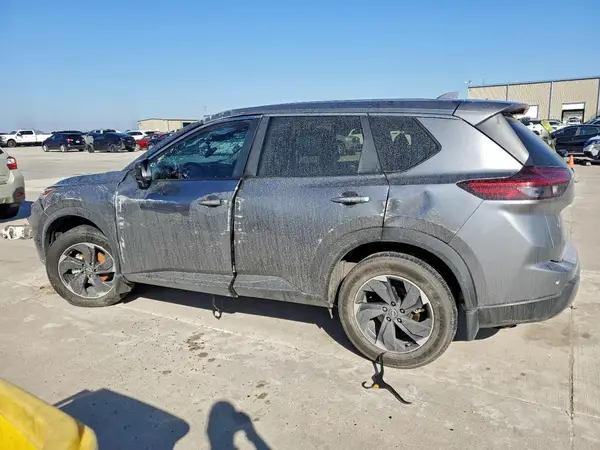 JN8BT3BA3RW353824 2024 NISSAN ROGUE - Image 2