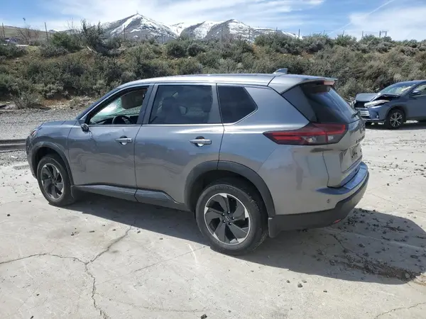 JN8BT3BA3RW357923 2024 NISSAN ROGUE - Image 2