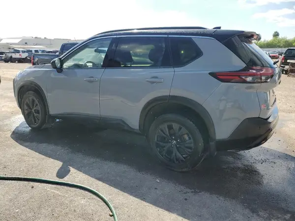JN8BT3BA4PW008086 2023 NISSAN ROGUE - Image 2