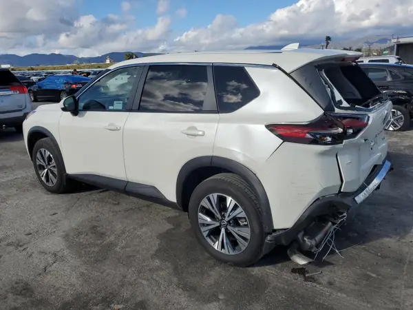 JN8BT3BA4PW424526 2023 NISSAN ROGUE - Image 2