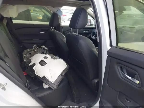 JN8BT3BA4RW357414 2024 NISSAN ROGUE - Image 8