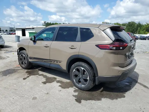 JN8BT3BA4RW361396 2024 NISSAN ROGUE - Image 2
