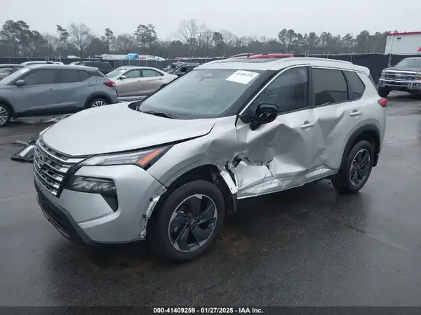 JN8BT3BA5RW004146 2024 NISSAN ROGUE - Image 2