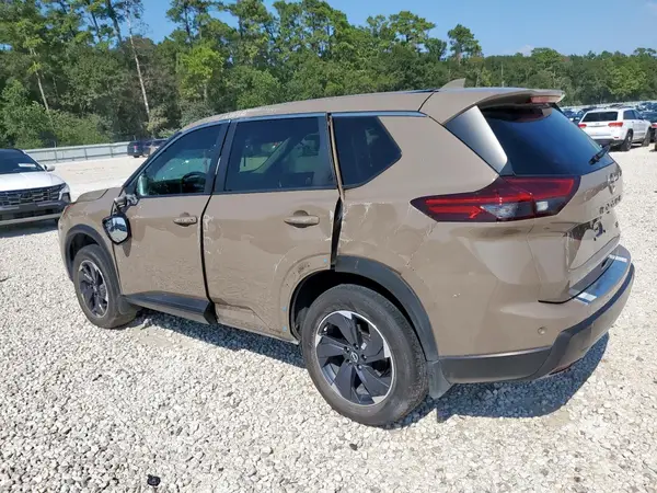 JN8BT3BA5RW351668 2024 NISSAN ROGUE - Image 2