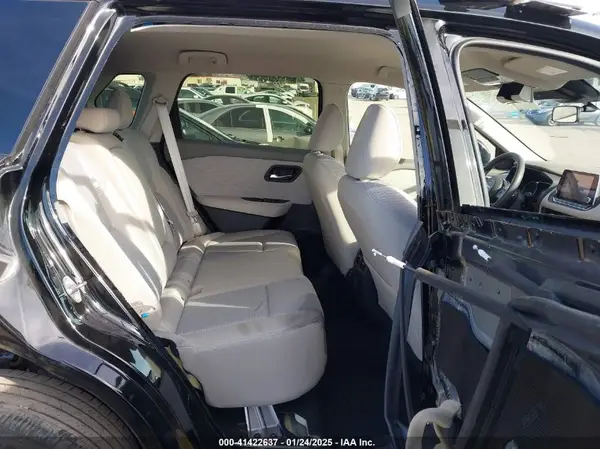 JN8BT3BA6PW427119 2023 NISSAN ROGUE - Image 8