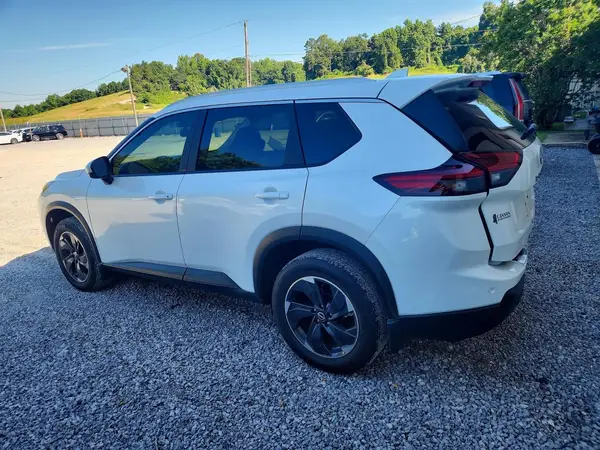 JN8BT3BA6SW000659 2025 NISSAN ROGUE - Image 2