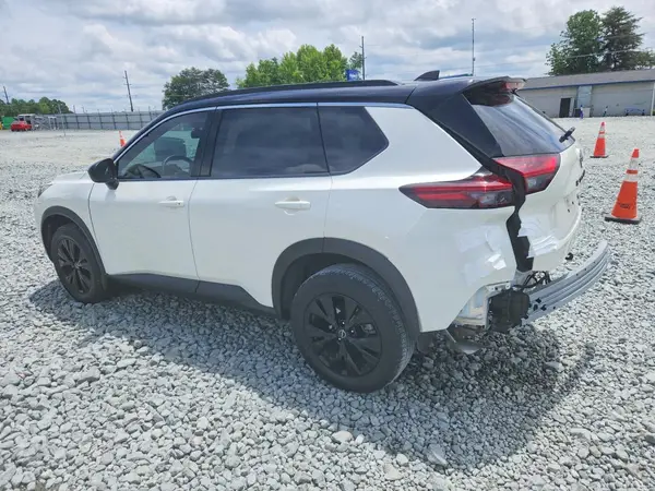 JN8BT3BA7PW014741 2023 NISSAN ROGUE - Image 2
