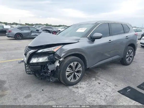 JN8BT3BA7PW415402 2023 NISSAN ROGUE - Image 2