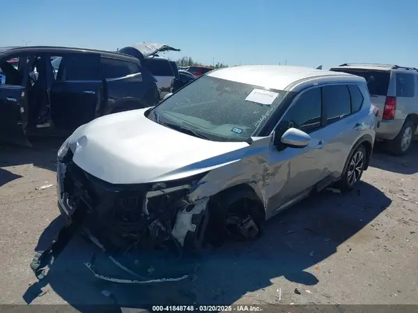 JN8BT3BA7PW415755 2023 NISSAN ROGUE - Image 2