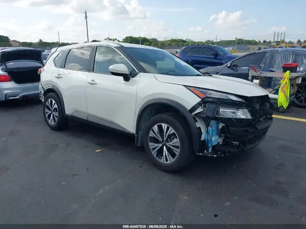 JN8BT3BA7PW428389 2023 NISSAN ROGUE - Image 1