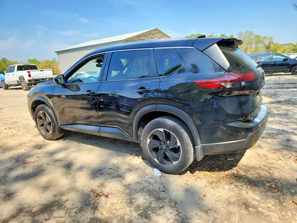 JN8BT3BA7RW004522 2024 NISSAN ROGUE - Image 2