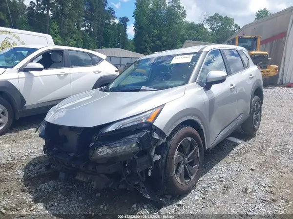 JN8BT3BA7RW350411 2024 NISSAN ROGUE - Image 2