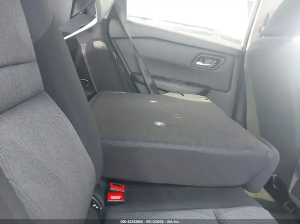 JN8BT3BA7RW350411 2024 NISSAN ROGUE - Image 8