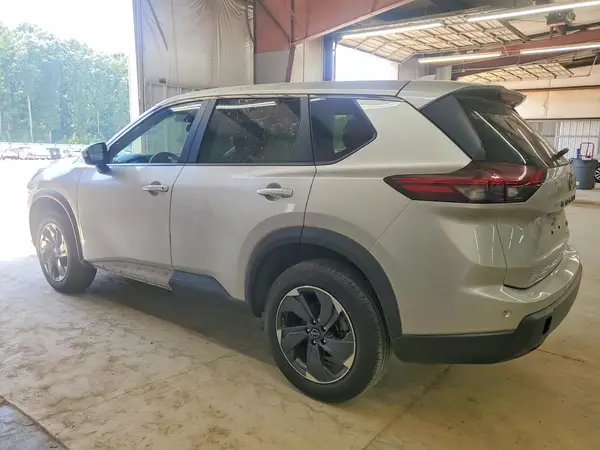 JN8BT3BA7RW350537 2024 NISSAN ROGUE - Image 2