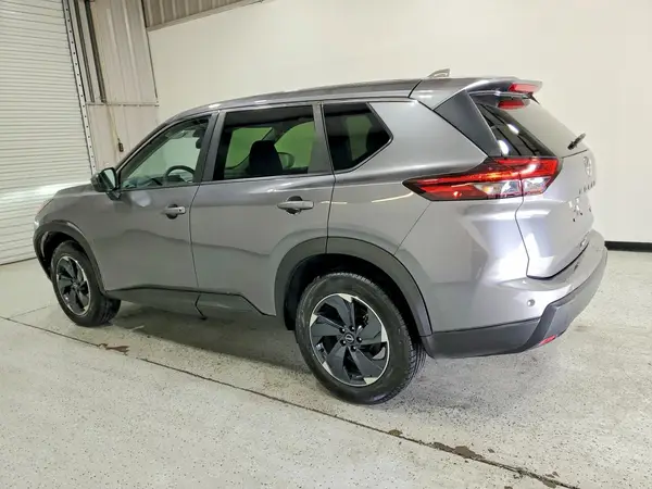JN8BT3BA7RW351154 2024 NISSAN ROGUE - Image 2