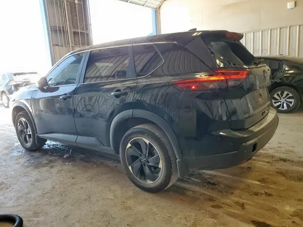 JN8BT3BA7RW351378 2024 NISSAN ROGUE - Image 2