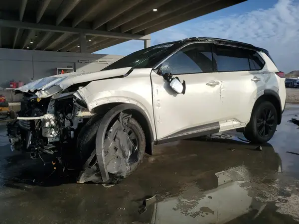 JN8BT3BA8PW004929 2023 NISSAN ROGUE - Image 1