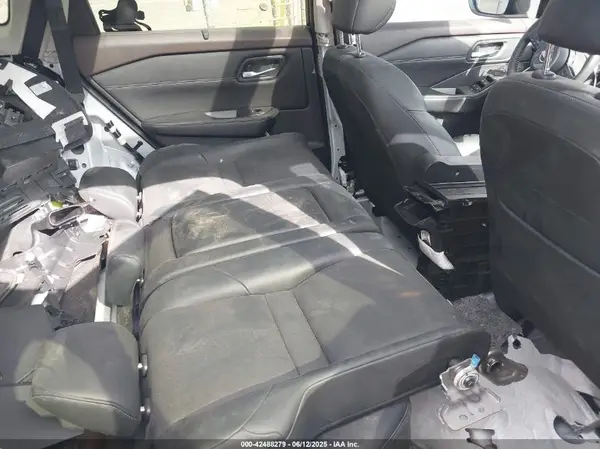 JN8BT3BA8PW007572 2023 NISSAN ROGUE - Image 8