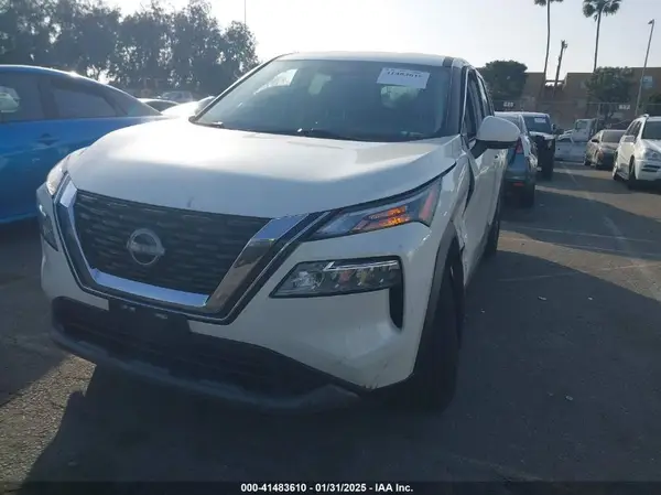 JN8BT3BA8PW418468 2023 NISSAN ROGUE - Image 2