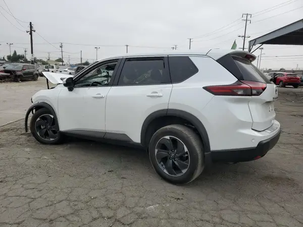 JN8BT3BA8RW000771 2024 NISSAN ROGUE - Image 2