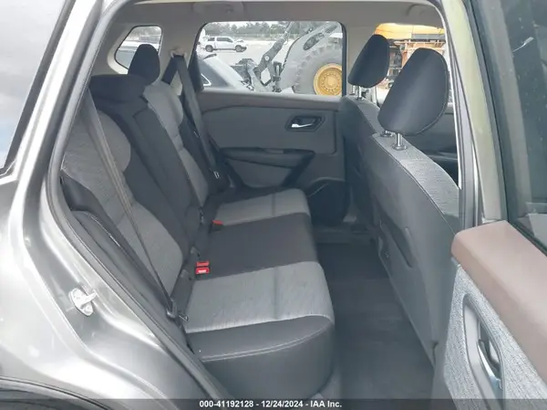 JN8BT3BA9NW043137 2022 NISSAN ROGUE - Image 8