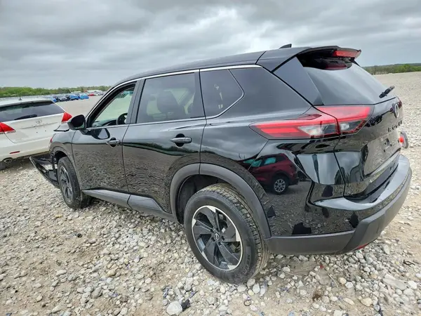 JN8BT3BA9RW350670 2024 NISSAN ROGUE - Image 2