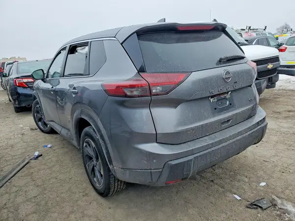 JN8BT3BA9RW350989 2024 NISSAN ROGUE - Image 2