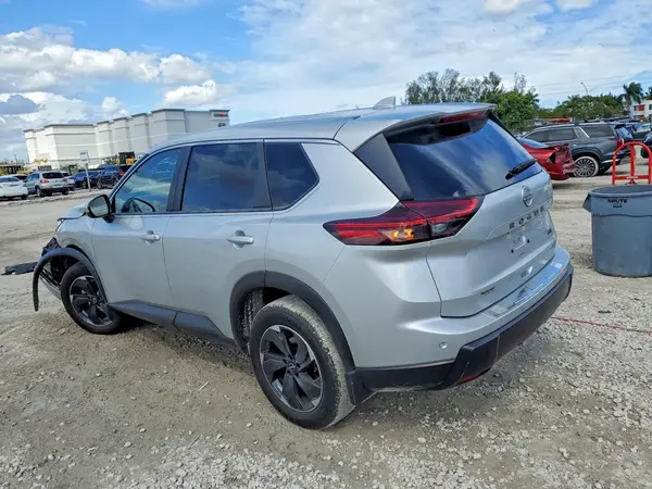 JN8BT3BA9RW354055 2024 NISSAN ROGUE - Image 2