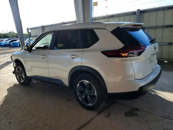 JN8BT3BA9RW361460 2024 NISSAN ROGUE - Image 2