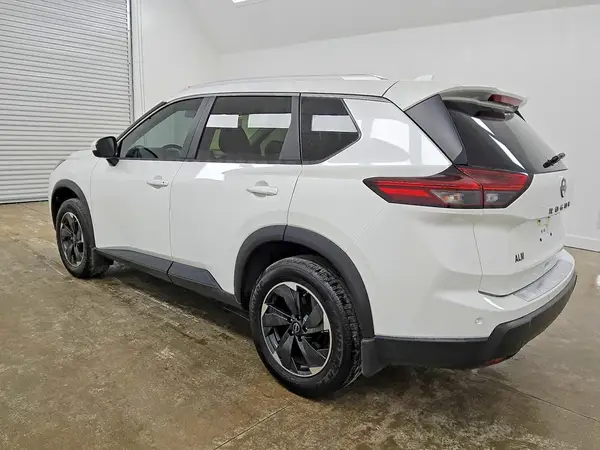 JN8BT3BA9SW011834 2025 NISSAN ROGUE - Image 2