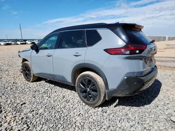 JN8BT3BAXPW013499 2023 NISSAN ROGUE - Image 2