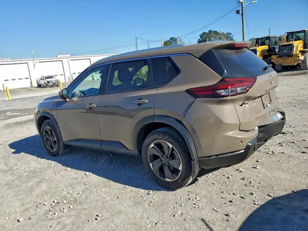 JN8BT3BAXRW004546 2024 NISSAN ROGUE - Image 2