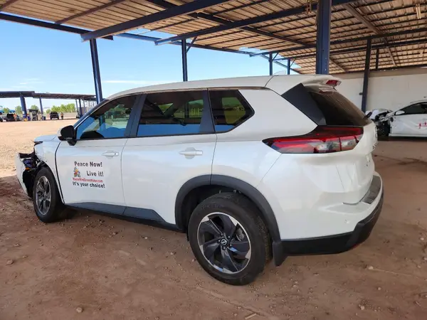 JN8BT3BAXRW351665 2024 NISSAN ROGUE - Image 2