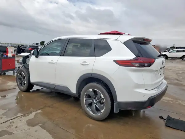 JN8BT3BAXRW354663 2024 NISSAN ROGUE - Image 2