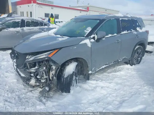 JN8BT3BB0NW330536 2022 NISSAN ROGUE - Image 2