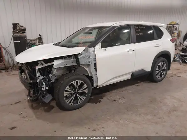 JN8BT3BB0PW352474 2023 NISSAN ROGUE - Image 2