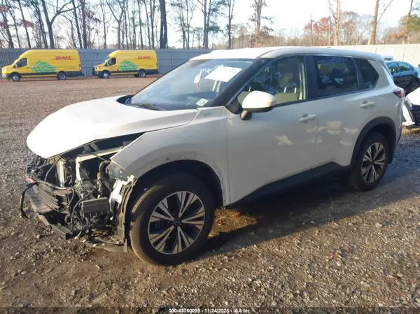 JN8BT3BB0PW355696 2023 NISSAN ROGUE - Image 2