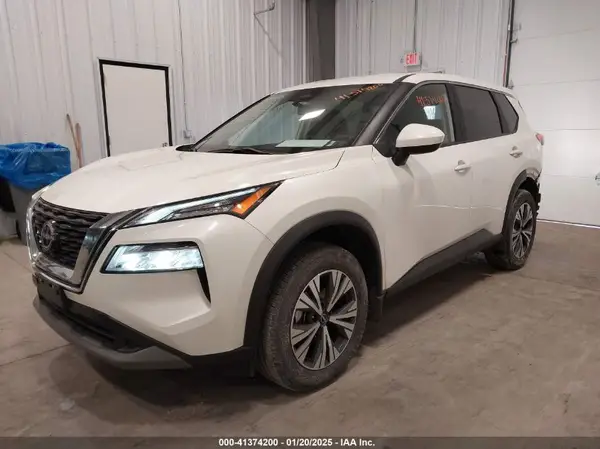 JN8BT3BB0PW475806 2023 NISSAN ROGUE - Image 2