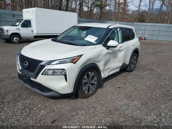 JN8BT3BB0PW494968 2023 NISSAN ROGUE - Image 2