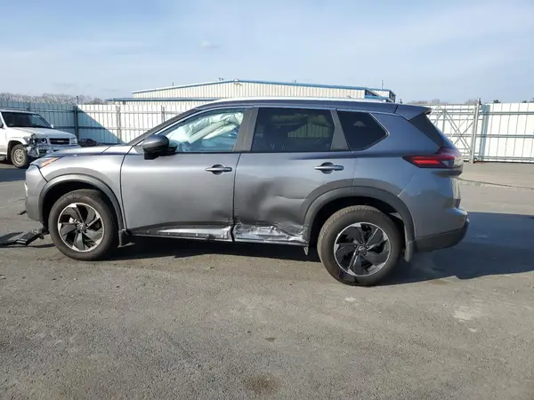 JN8BT3BB0RW178943 2024 NISSAN ROGUE - Image 2