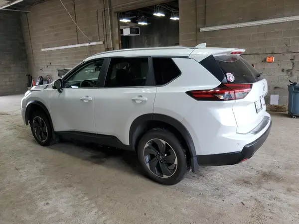 JN8BT3BB0RW421148 2024 NISSAN ROGUE - Image 2