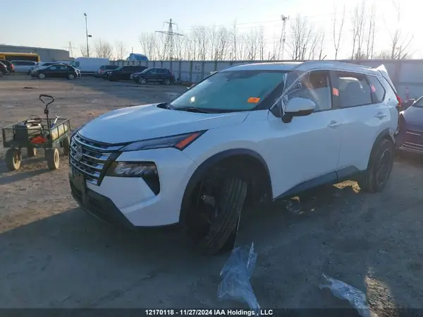JN8BT3BB0RW421795 2024 NISSAN ROGUE - Image 2