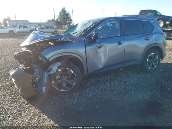 JN8BT3BB0RW431226 2024 NISSAN ROGUE - Image 2